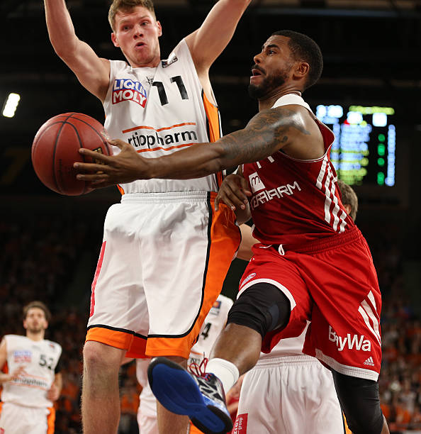 他作为勒沃 他作为勒沃