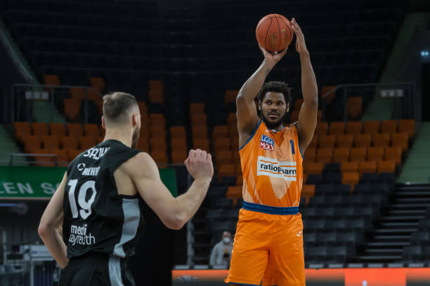 西亚卡姆将 西亚卡姆将