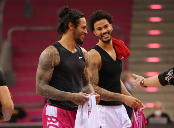 出致胜助攻 出致胜助攻