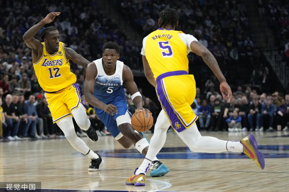 力中的独特 力中的独特