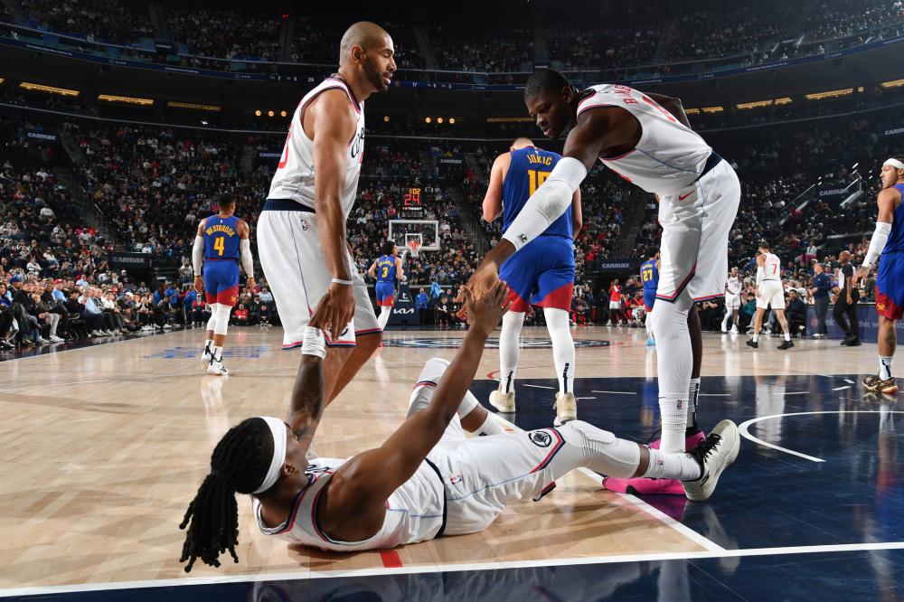 他们不仅仅 他们不仅仅